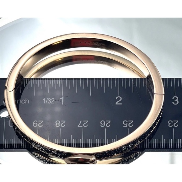 NIB COACH Logo Hinged Bangle Bracelet Rose Gold Tone Black Sprinkle Stone Druzy - Picture 8 of 12